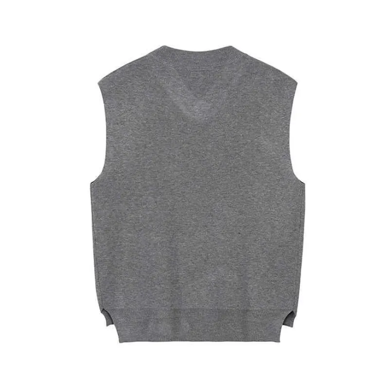 Boxy fit v-neck sweater vest