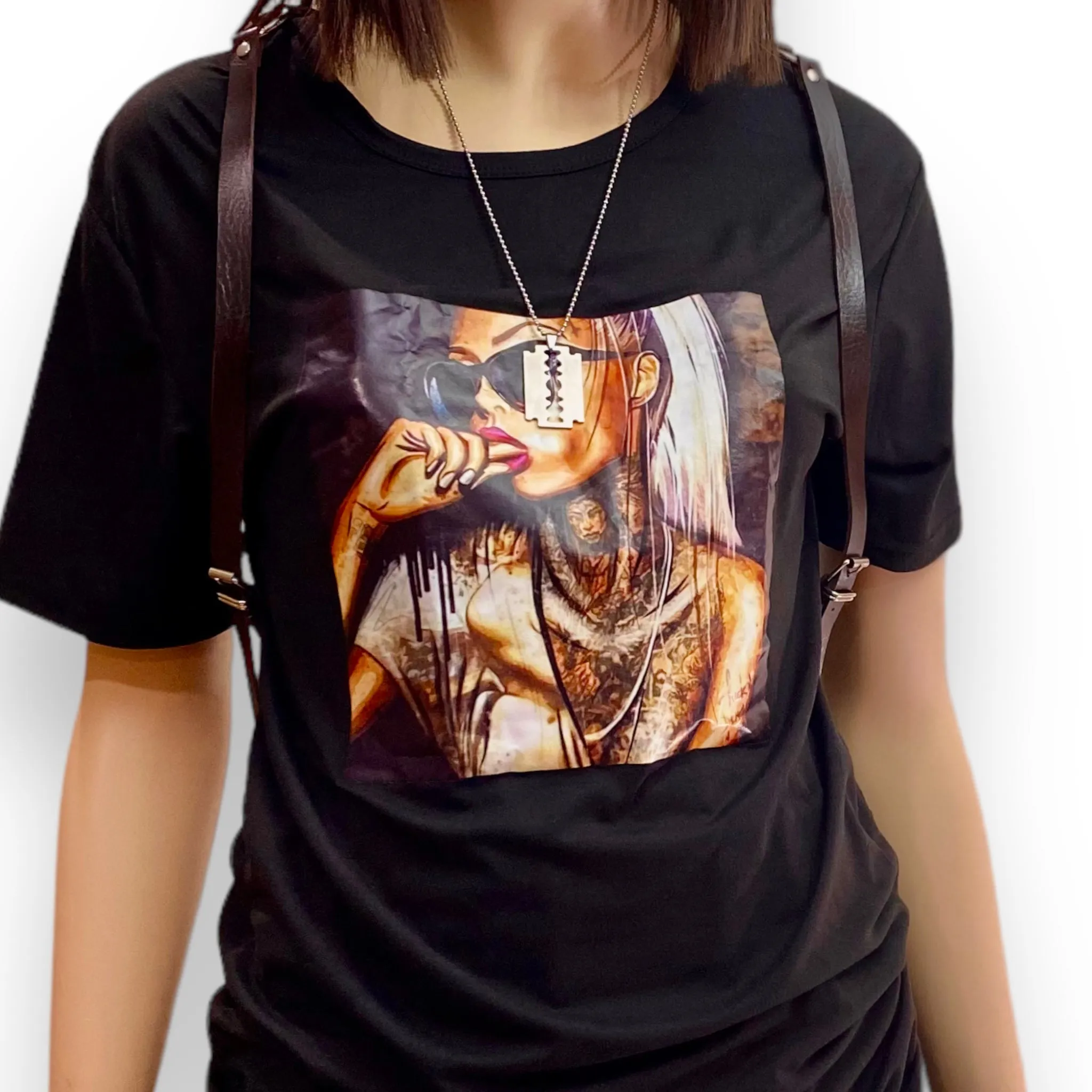 Modern Women's Short Sleeve Graphic Street T-Shirt