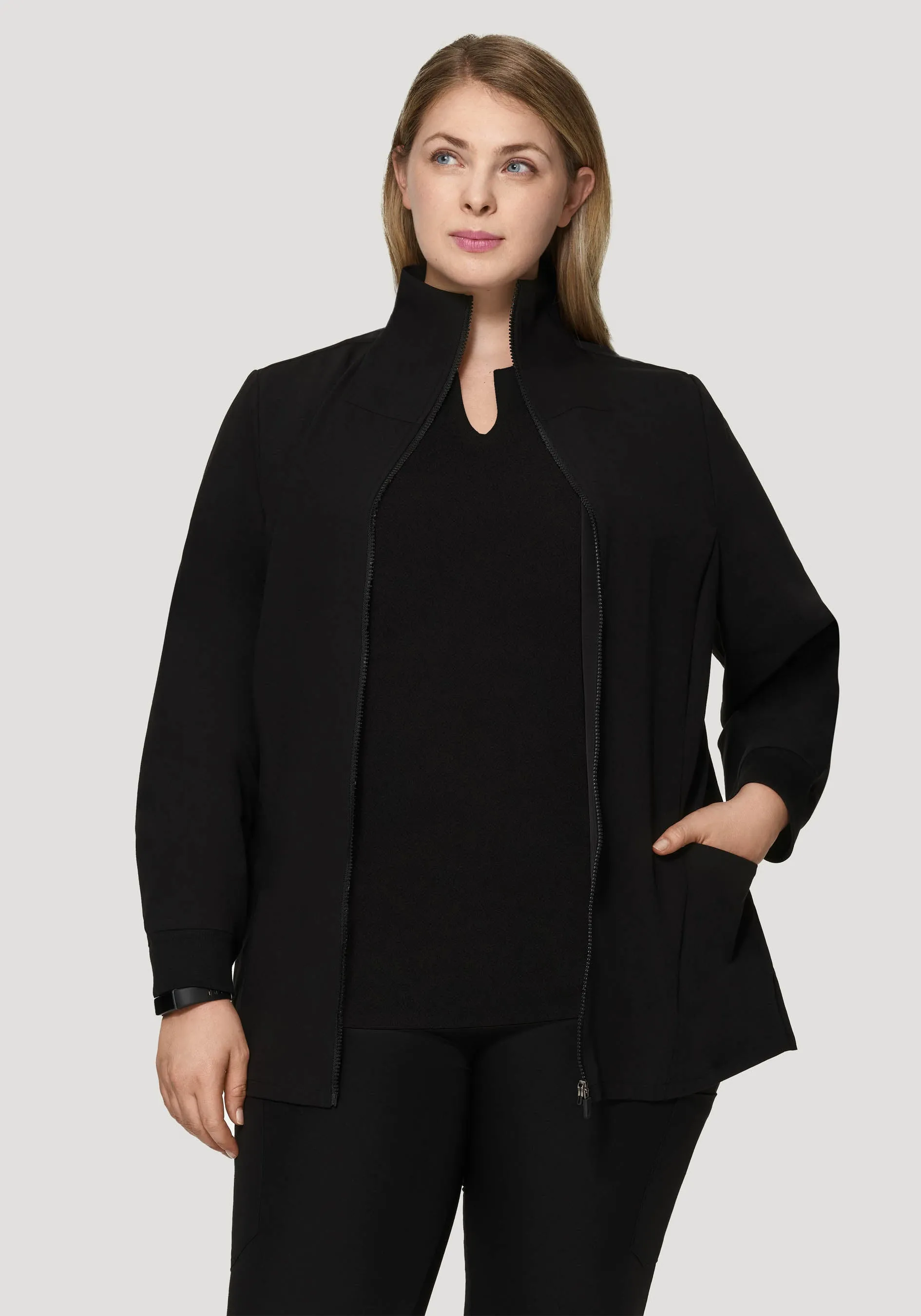 Women's Modern Scrub Jacket Black